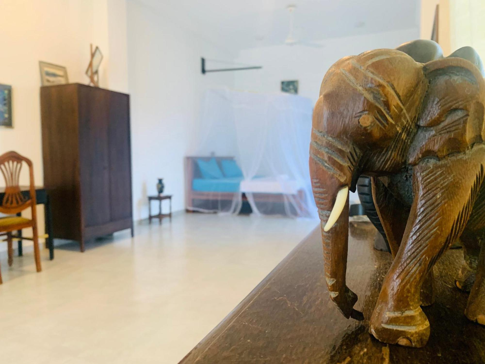 Kavin Beach Hotel Hikkaduwa Bagian luar foto