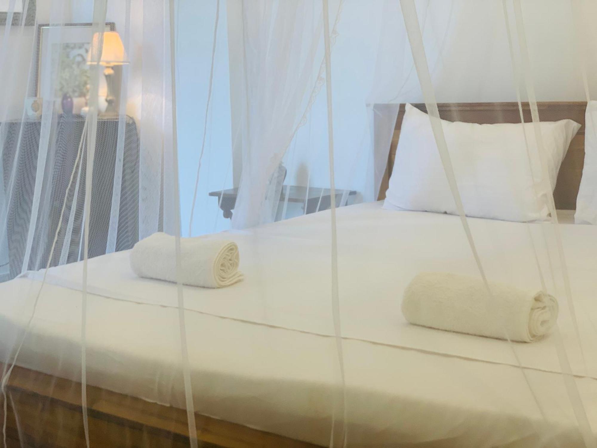 Kavin Beach Hotel Hikkaduwa Bagian luar foto