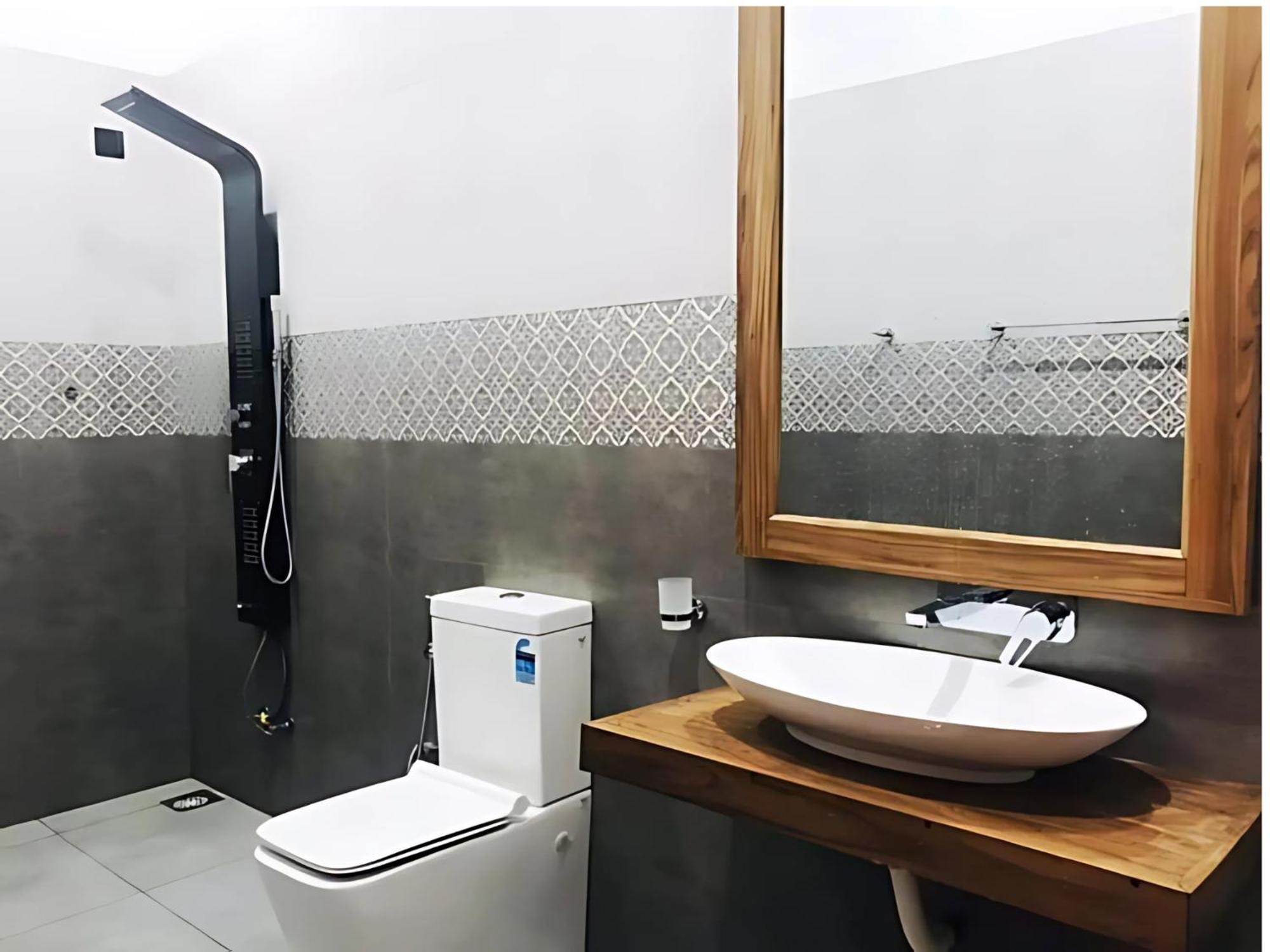 Kavin Beach Hotel Hikkaduwa Bagian luar foto